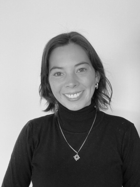 LAURA INOSTROZA